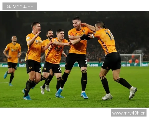 英超狼队主教练赛后激情庆祝视频回顾